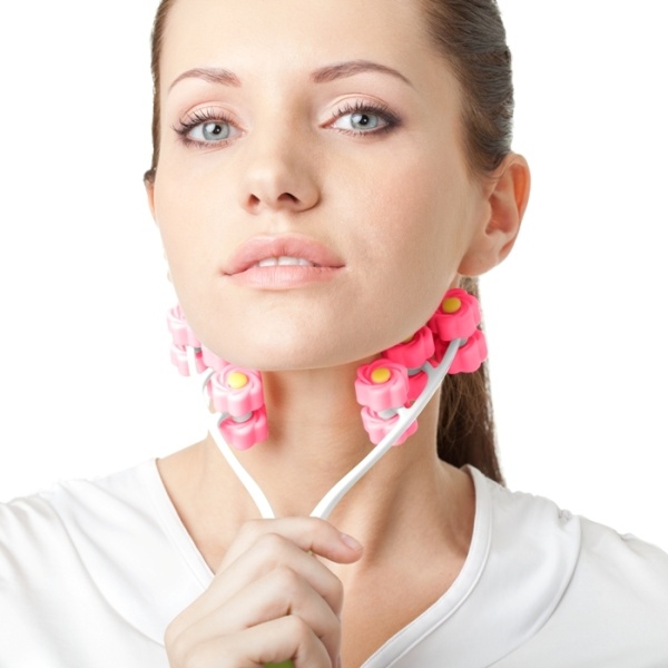 МАССАЖЕР ДЛЯ ЛИЦА И ПОДБОРОДКА 12 РОЛИКОВ