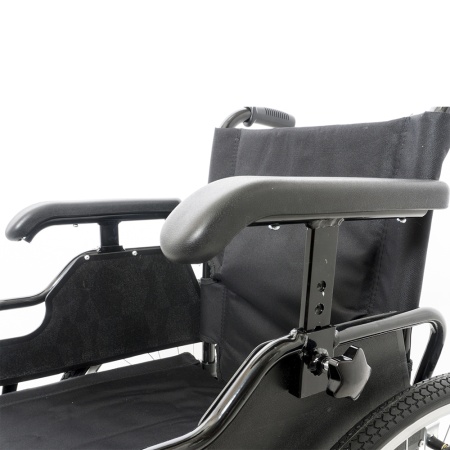 Коляска инвалидная Barry A8 T (пневматические/трансферные колеса) до 115 кг (ЧЗ)