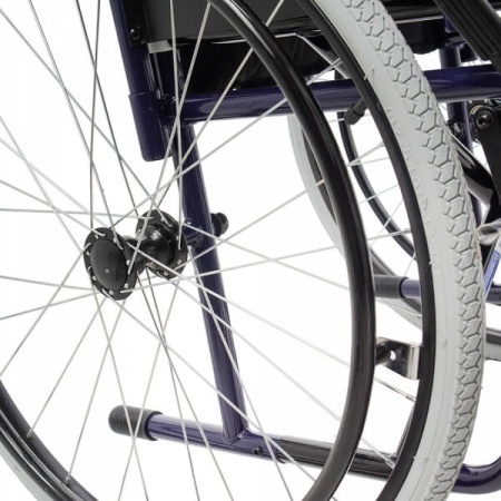 Коляска инвалидная Barry B6 U (пневматические колеса) до 140 кг (ЧЗ)